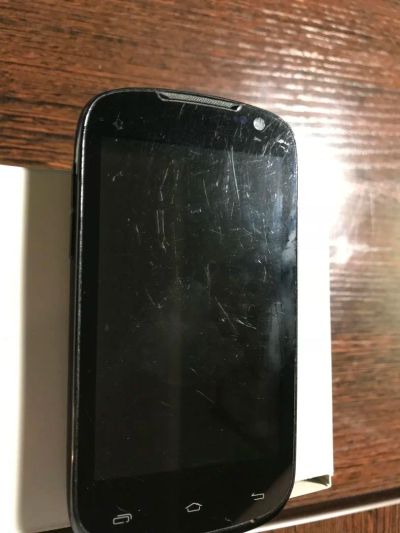 Лот: 10779124. Фото: 1. телефон Highscreen Spark. Смартфоны