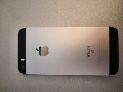 Лот: 12641361. Фото: 1. iPhone se 16gb б/у. Смартфоны