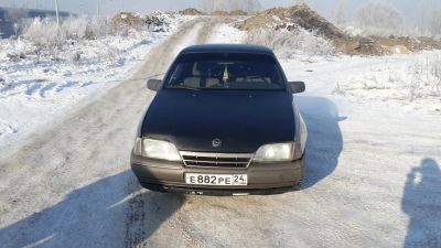 Лот: 6879989. Фото: 1. Opel Omega 1987 1.8 А/Т обмен... Автомобили