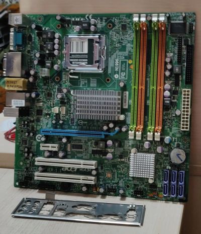 Лот: 20257292. Фото: 1. Мат. плата Acer MG43M/LGA775/mATX... Материнские платы
