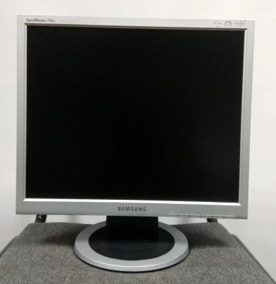Лот: 10648225. Фото: 1. Монитор Samsung SyncMaster 710N... ЖК-мониторы