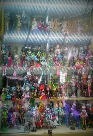 Лот: 6689882. Фото: 1. Monster high Школа монстров много... Куклы и аксессуары