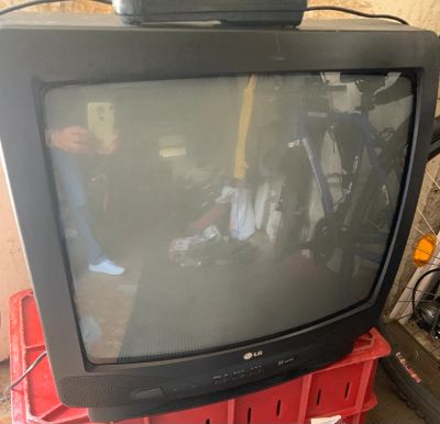 Лот: 25633842. Фото: 1. телевизор LG 23". Телевизоры