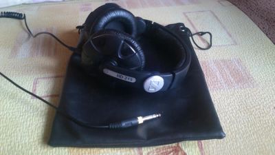 Лот: 4461291. Фото: 1. Наушники закрытые Sennheiser HD215. DJ-оборудование