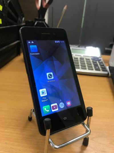 Лот: 14939073. Фото: 1. Смартфон Micromax Q301. Смартфоны