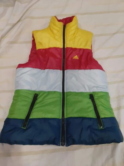 Лот: 16424121. Фото: 1. жилетка двухсторонняя adidas для... Верхняя одежда