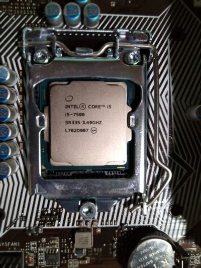 Лот: 18364969. Фото: 1. Процессор Intel Core i5-7500... Процессоры