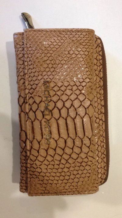 Лот: 9439516. Фото: 1. Продам женский кошелек. Бумажники, кошельки, портмоне