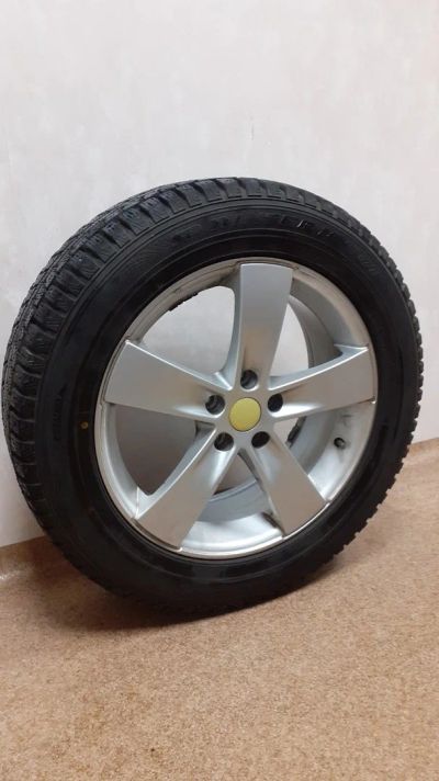 Лот: 14916728. Фото: 1. Dunlop SP Winter Ice 01 100T. Шины