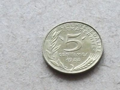 Лот: 15856882. Фото: 1. Монета 5 сантим пять Франция 1988... Европа