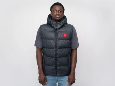 Лот: 24973315. Фото: 1. Жилет Hugo Boss. Верхняя одежда