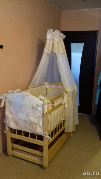 Лот: 10843410. Фото: 1. Продам кроватку с матрасом и бортиками. Детские кровати и кроватки