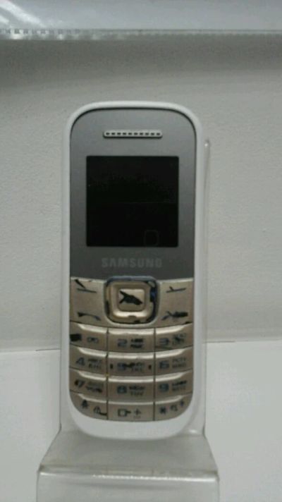 Лот: 9264912. Фото: 1. Samsung GT-E1200M (457). Кнопочные мобильные телефоны