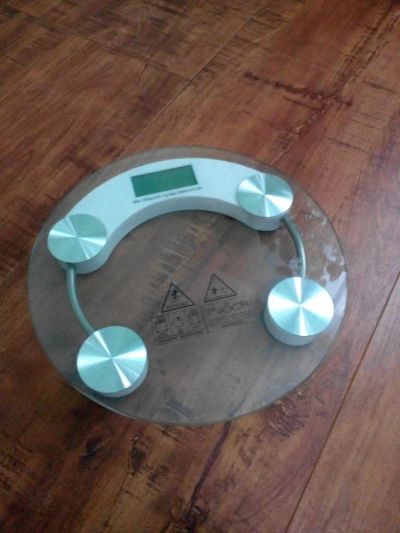 Лот: 6615454. Фото: 1. Весы напольные электронные. Другое (домашний быт)