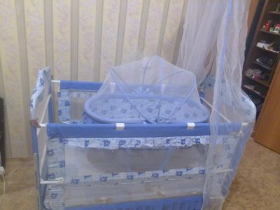Лот: 4662701. Фото: 1. Кроватка от 0 до 7 лет. Детские кровати и кроватки
