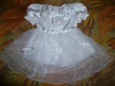 Лот: 3347180. Фото: 1. Платье нарядное. Платья, сарафаны