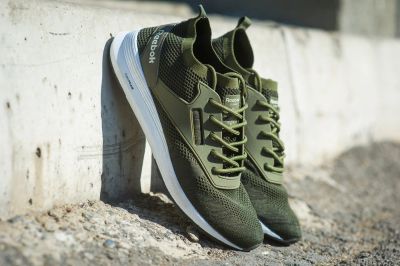 Лот: 11432436. Фото: 1. Кроссовки Reebok Новые! Все размеры... Кеды, кроссовки, слипоны