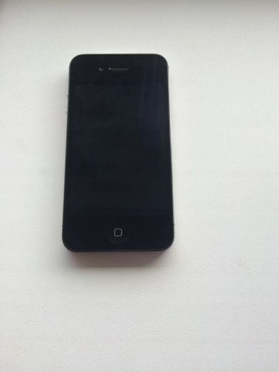 Лот: 5624648. Фото: 1. iPhone 4S 8Gb. Смартфоны