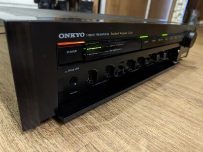 Лот: 21218116. Фото: 1. Предварительный усилитель Onkyo... Усилители, эквалайзеры