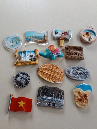 Лот: 19445646. Фото: 1. Магниты. Магниты сувенирные