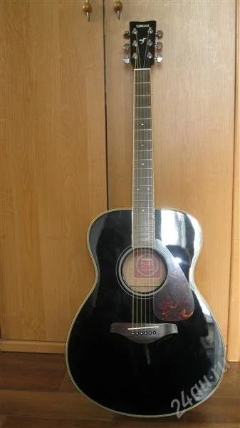 Лот: 1845530. Фото: 1. Гитара Yamaha+чехол+электронный... Гитары