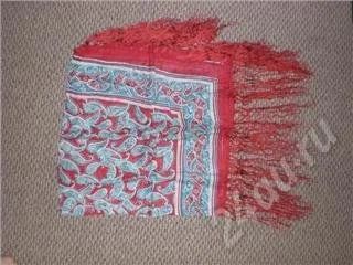 Лот: 194200. Фото: 1. платочек красный с голубым. Шарфы, платки
