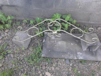 Лот: 7780177. Фото: 1. Цветочница кованая под три горшка. Другое (комнатные растения и уход)