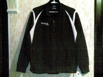 Лот: 5292023. Фото: 1. спортивная толстовка 48- Reebok. Свитеры, толстовки, худи