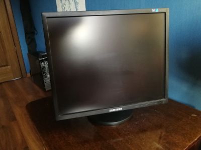 Лот: 12878129. Фото: 1. Монитор Samsung SyncMaster 943n. ЖК-мониторы