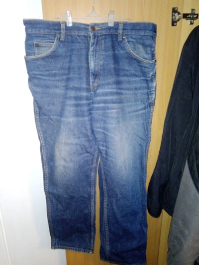 Лот: 19658101. Фото: 1. Джинсы фирменные Dakota. Брюки, джинсы, шорты