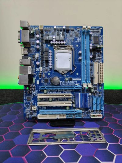 Лот: 24864706. Фото: 1. Мат. плата Gigabyte/GA-H55M-S2H... Материнские платы