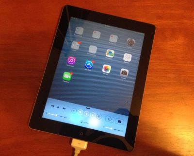 Лот: 3415589. Фото: 1. Ipad 2 16gb wifi черный. Планшеты