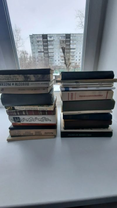 Лот: 24927156. Фото: 1. Книги одним лотом. Художественная