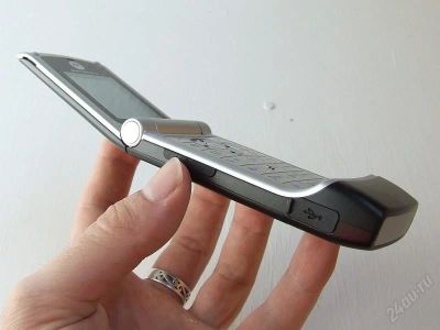 Лот: 1153335. Фото: 1. motorola w375. Кнопочные мобильные телефоны