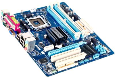 Лот: 3020315. Фото: 1. Материнская плата Gigabyte GA-G41M-Combo. Материнские платы
