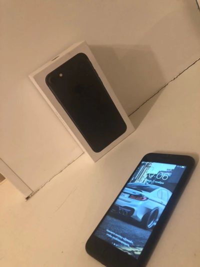 Лот: 12573232. Фото: 1. iPhone 7 32GB. Чехлы, бамперы