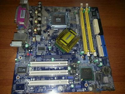 Лот: 6250710. Фото: 1. Материнка Foxconn №2. Материнские платы