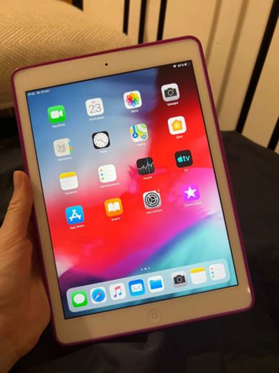 Лот: 19667943. Фото: 1. iPad air 1 на 16GB. Планшеты