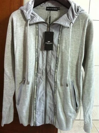 Лот: 1594299. Фото: 1. кофта с капюшоном armani. Свитеры, толстовки, худи