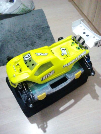 Лот: 11225518. Фото: 1. Truggy 1/8. Автомоделизм