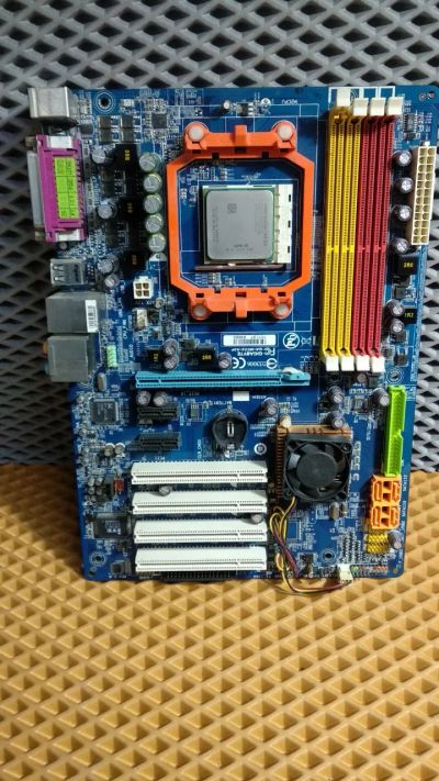 Лот: 20338316. Фото: 1. Материнская плата Gigabyte GA-M52S-S3P. Материнские платы
