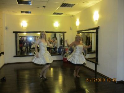Лот: 3598963. Фото: 1. новое платье белое !!. Платья