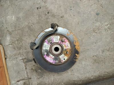 Лот: 25583106. Фото: 1. ступица перед Mazda Familia. Ходовая, подвеска, рулевое управление