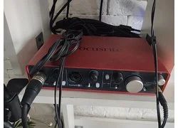Лот: 18352451. Фото: 1. Внешняя звуковая карта Focusrite... Звуковые карты