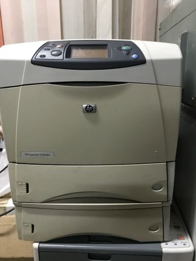 Лот: 11752252. Фото: 1. Принтер HP LaserJet 4250dtn. Лазерные принтеры