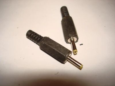 Лот: 3517672. Фото: 1. Штекер питания 0.7х2.5 L=9.5mm. Разъёмы