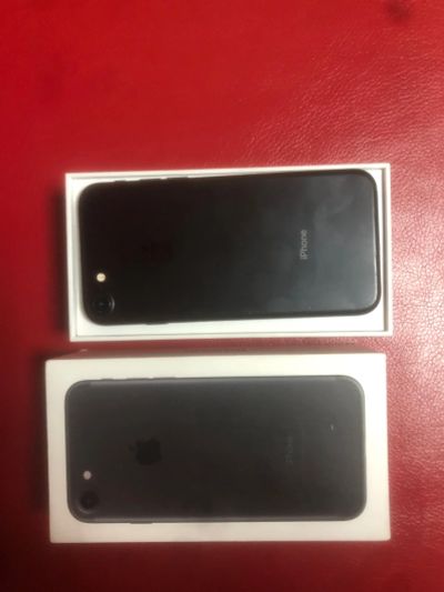 Лот: 15518135. Фото: 1. iPhone 7 32Гб. Смартфоны
