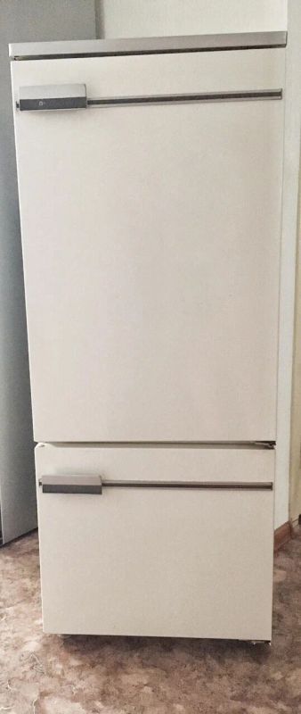 Лот: 12819129. Фото: 1. Холодильник Бирюса отличное состояние. Холодильники, морозильные камеры