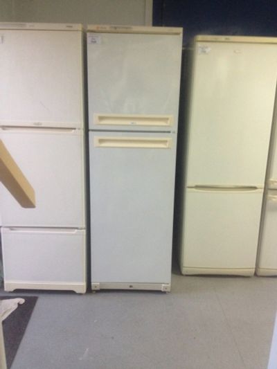 Лот: 11904612. Фото: 1. Холодильник Stinol (404) Гарантия... Холодильники, морозильные камеры