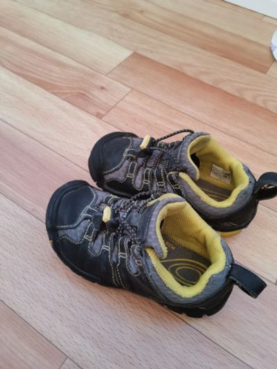 Лот: 15827331. Фото: 1. Детские кроссовки Keen. Кеды, кроссовки